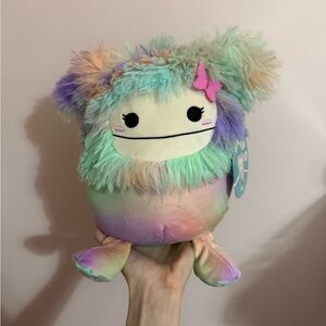 8” Ting the Bigfoot Squishmallow